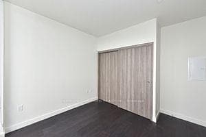 85 Mcmahon Drive Unit 2505 photo 9