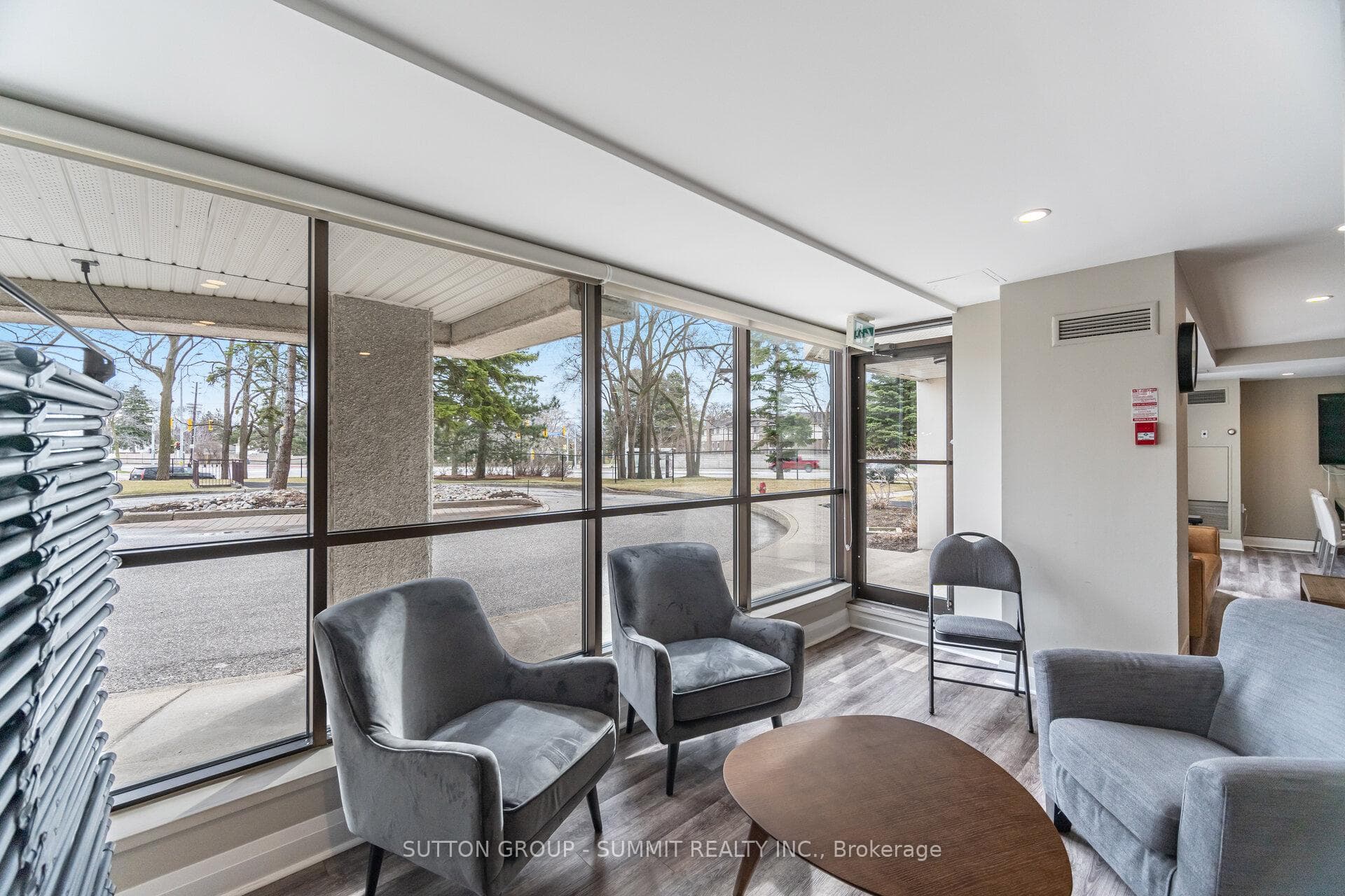 1111 BOUGH BEECHES Boulevard Unit 806 photo 40
