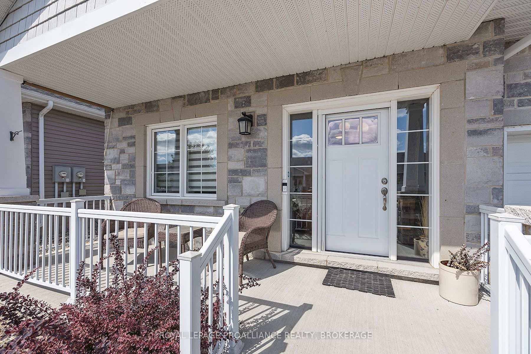 206 Sorbie Crescent photo 2