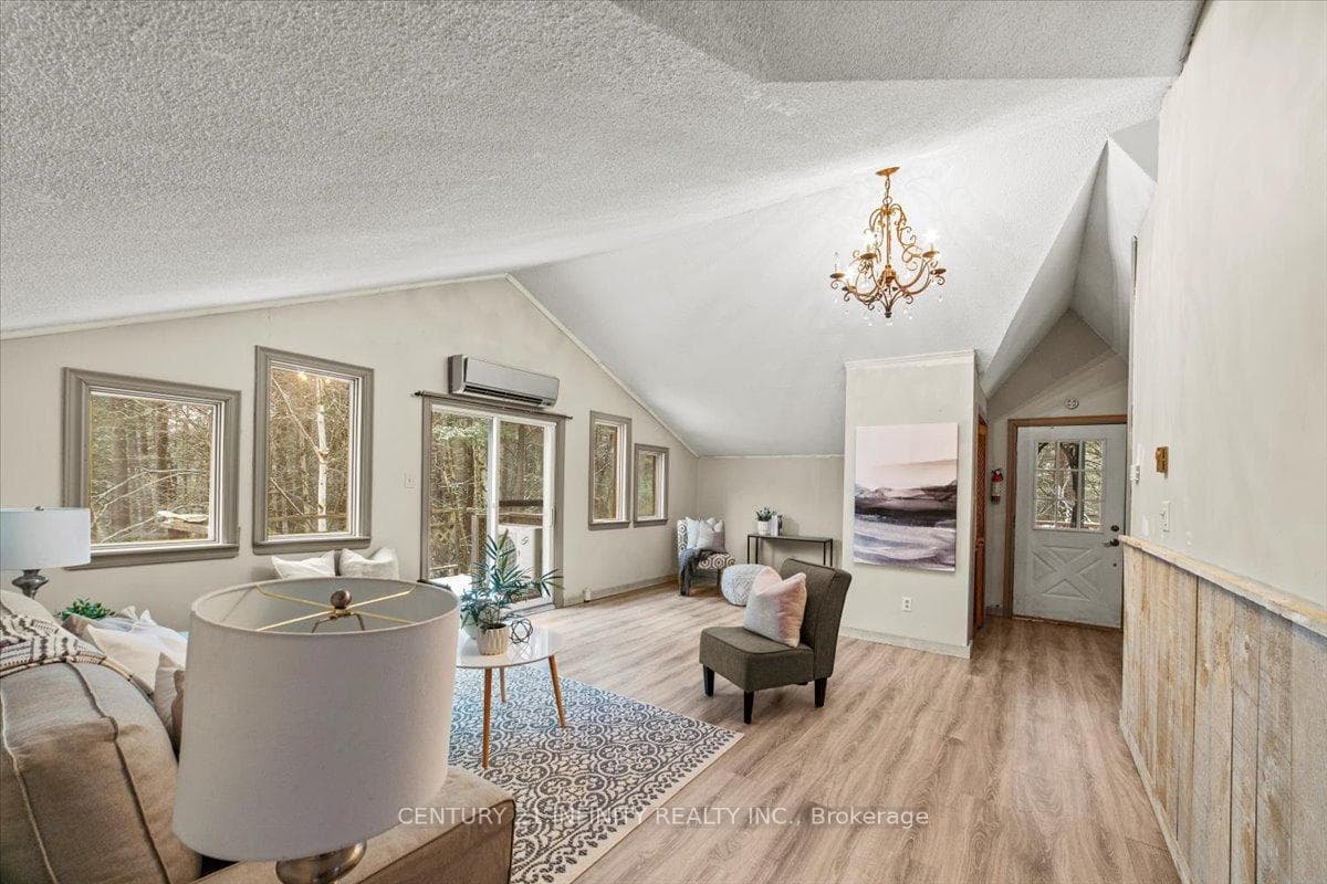 2296 Boundary Road photo 27