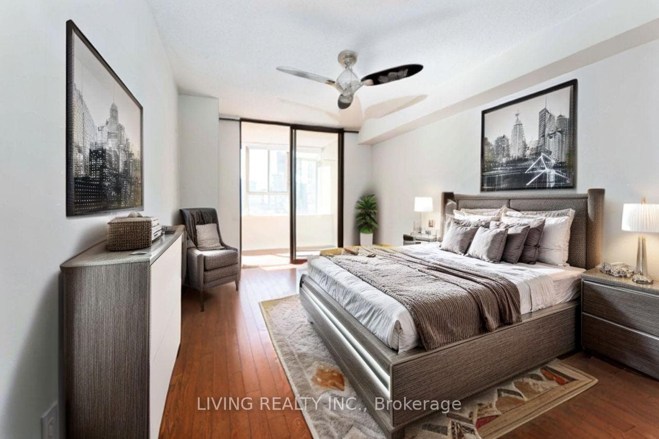 45 Carlton Street Unit #1515 photo 15
