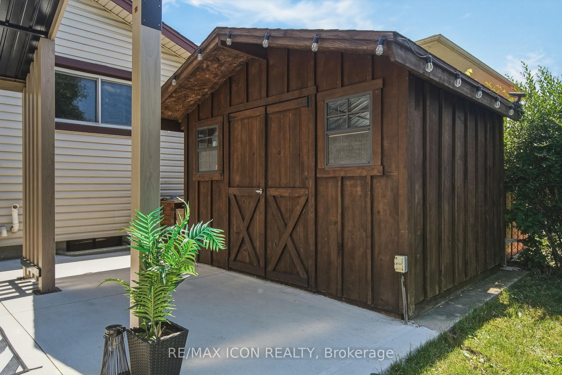 107 Rosamond Crescent photo 30