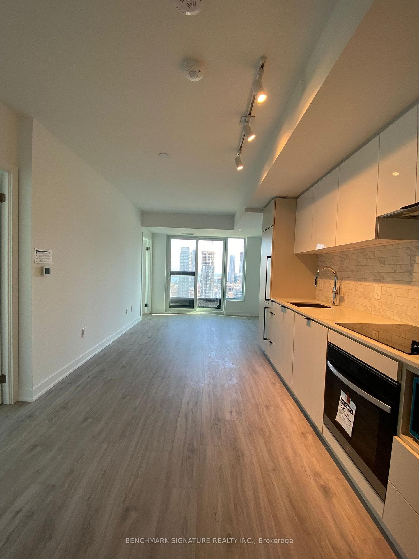 252 Church Street Unit 3811 photo 2