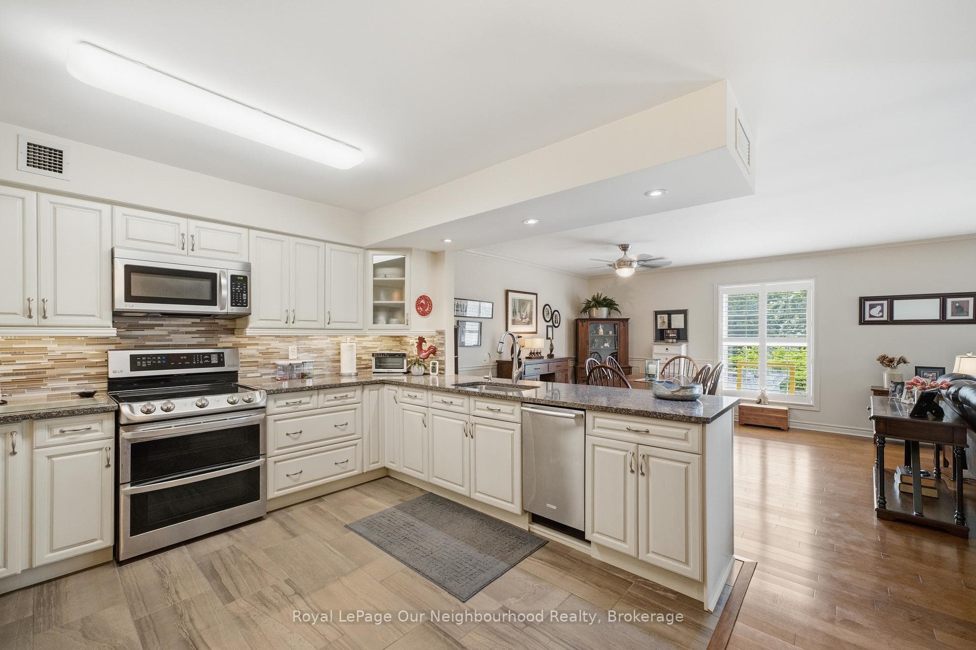 130 Queen Street Unit 2A photo 8