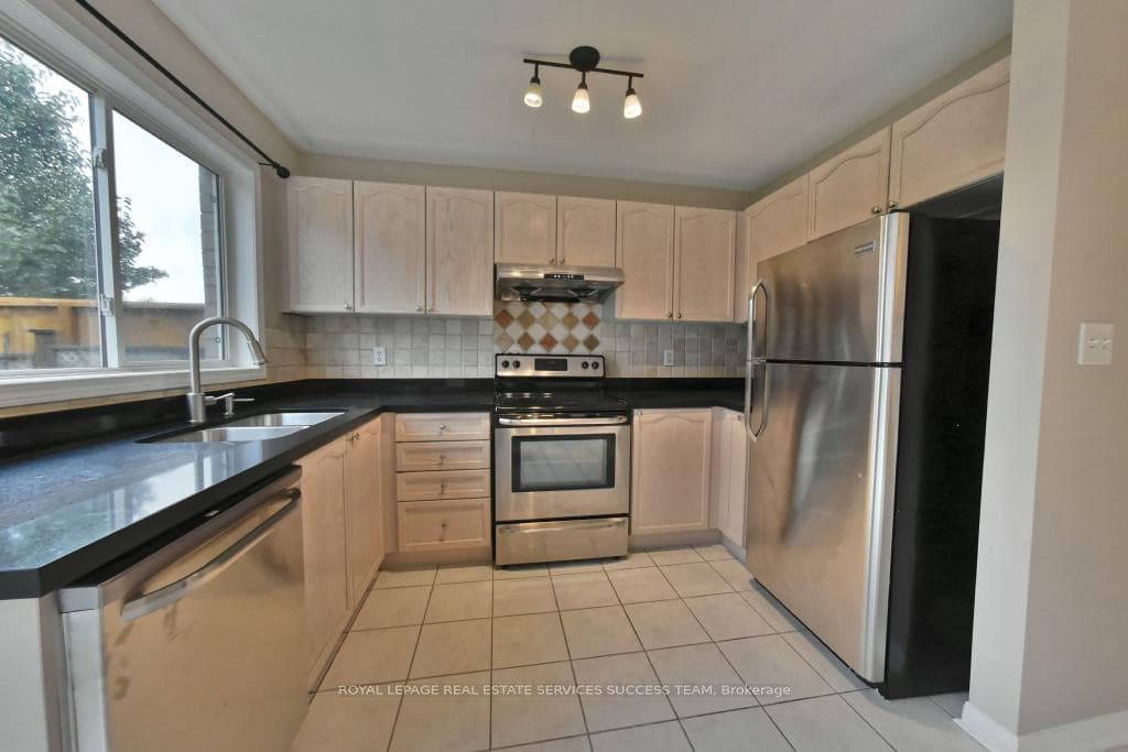 1652 Beaty Trail photo 11
