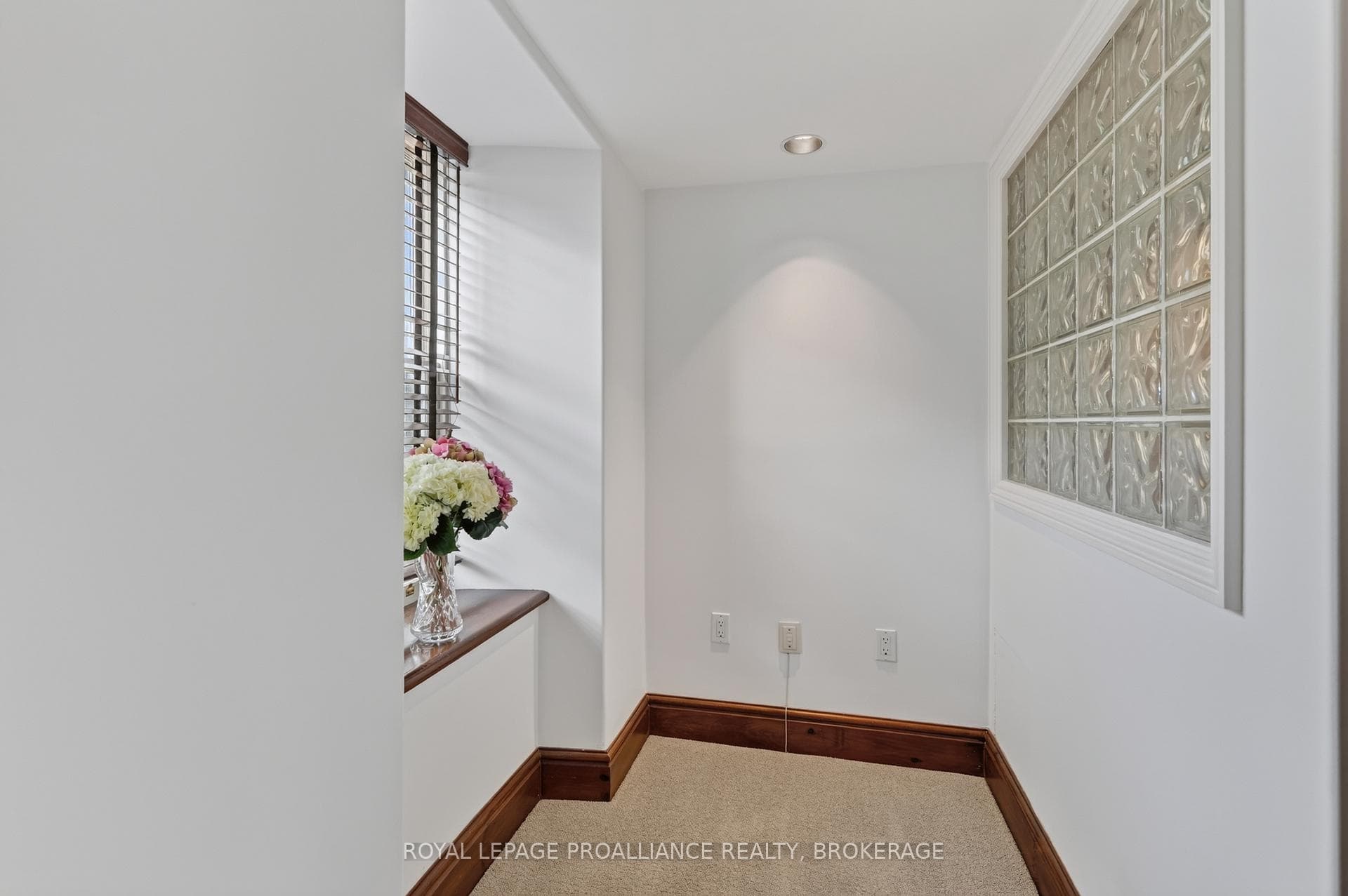 12 Rideau Street photo 18