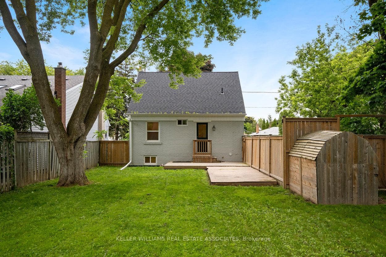 10 Joseph Street photo 36