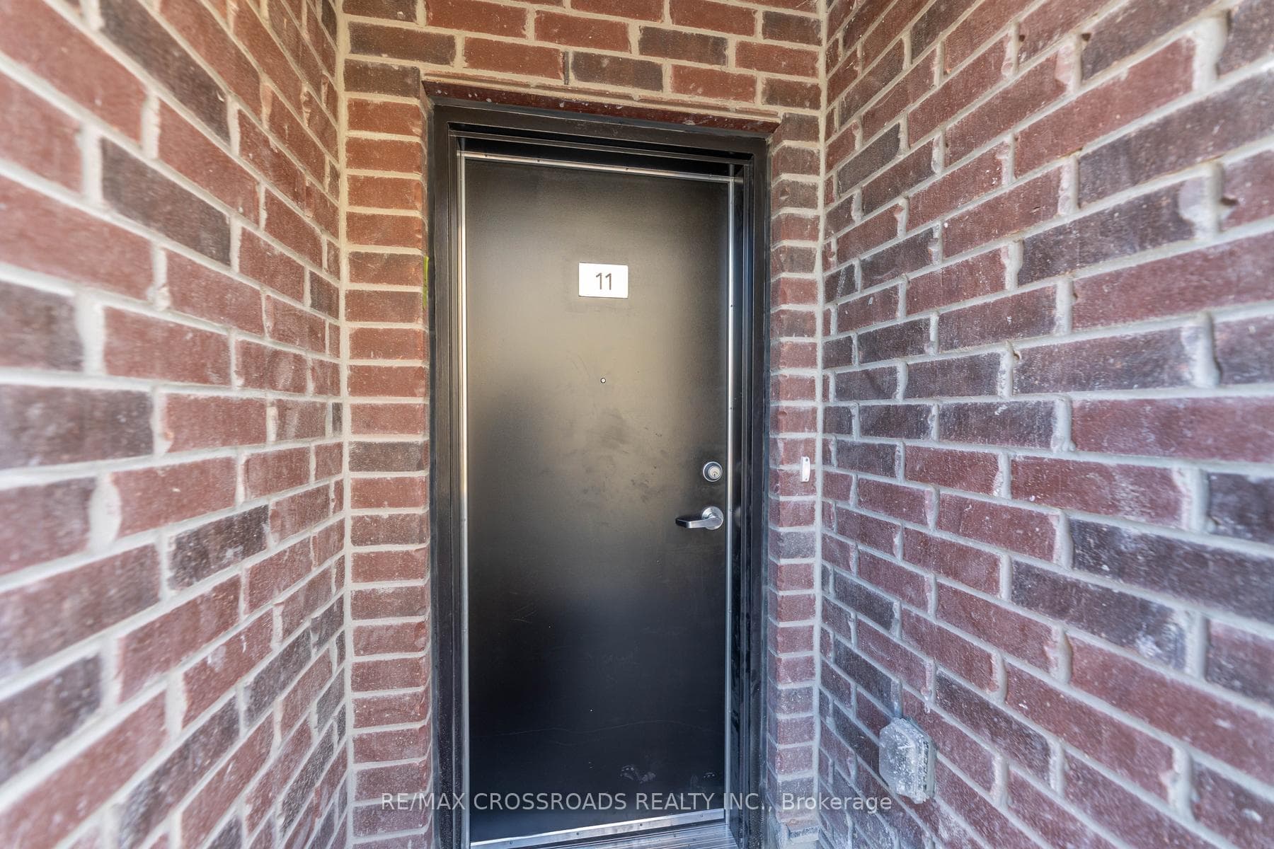 871 Sheppard Avenue Unit TH11 photo 2