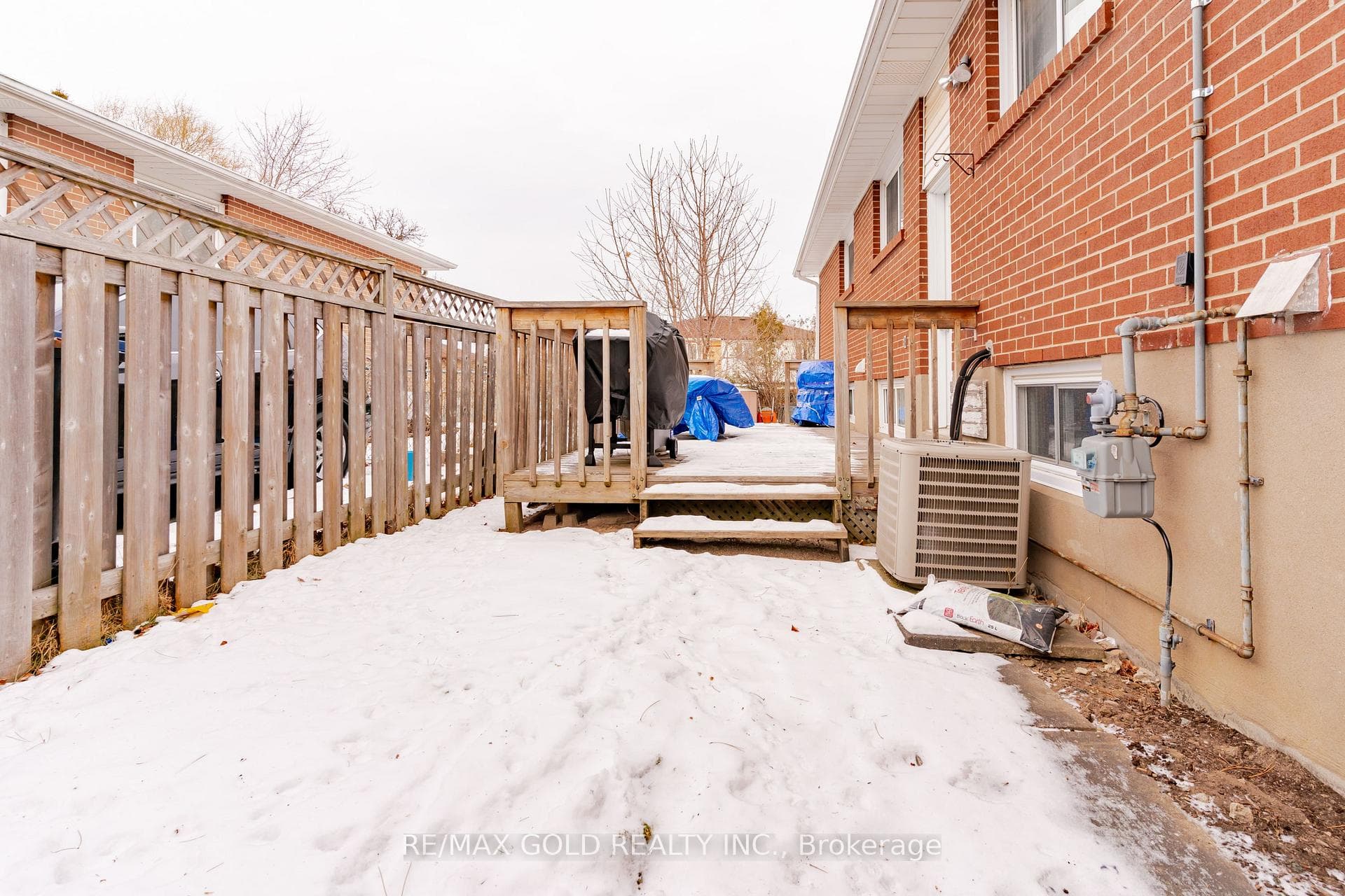 17 Edenridge Drive photo 37