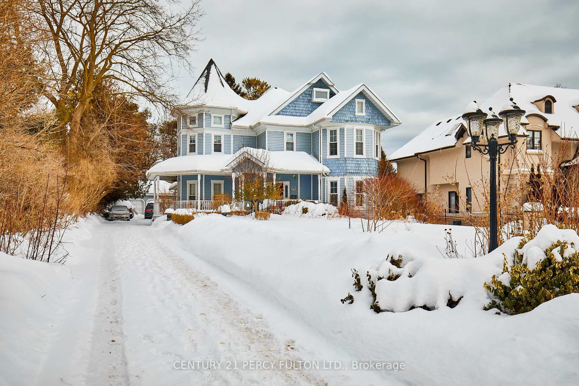 463 Rosebank Road photo 1