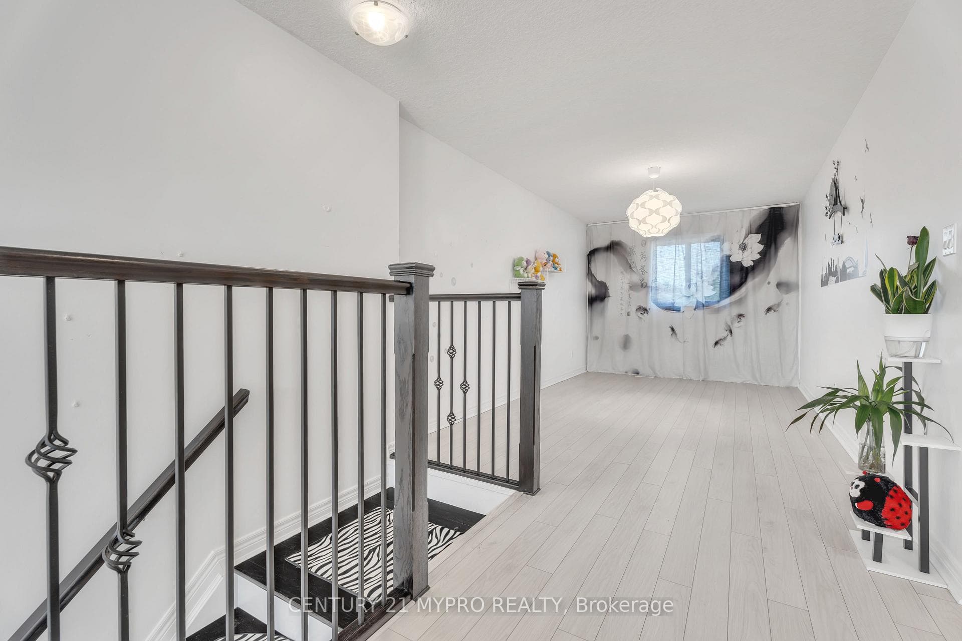 1036 Oakcrossing Road photo 15