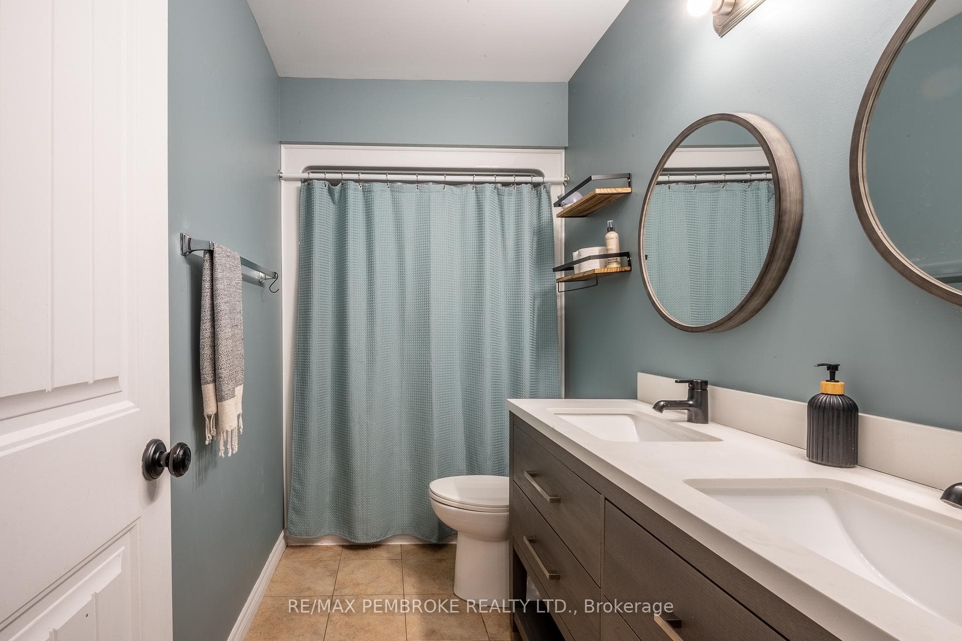 46 Highland Park Drive photo 16