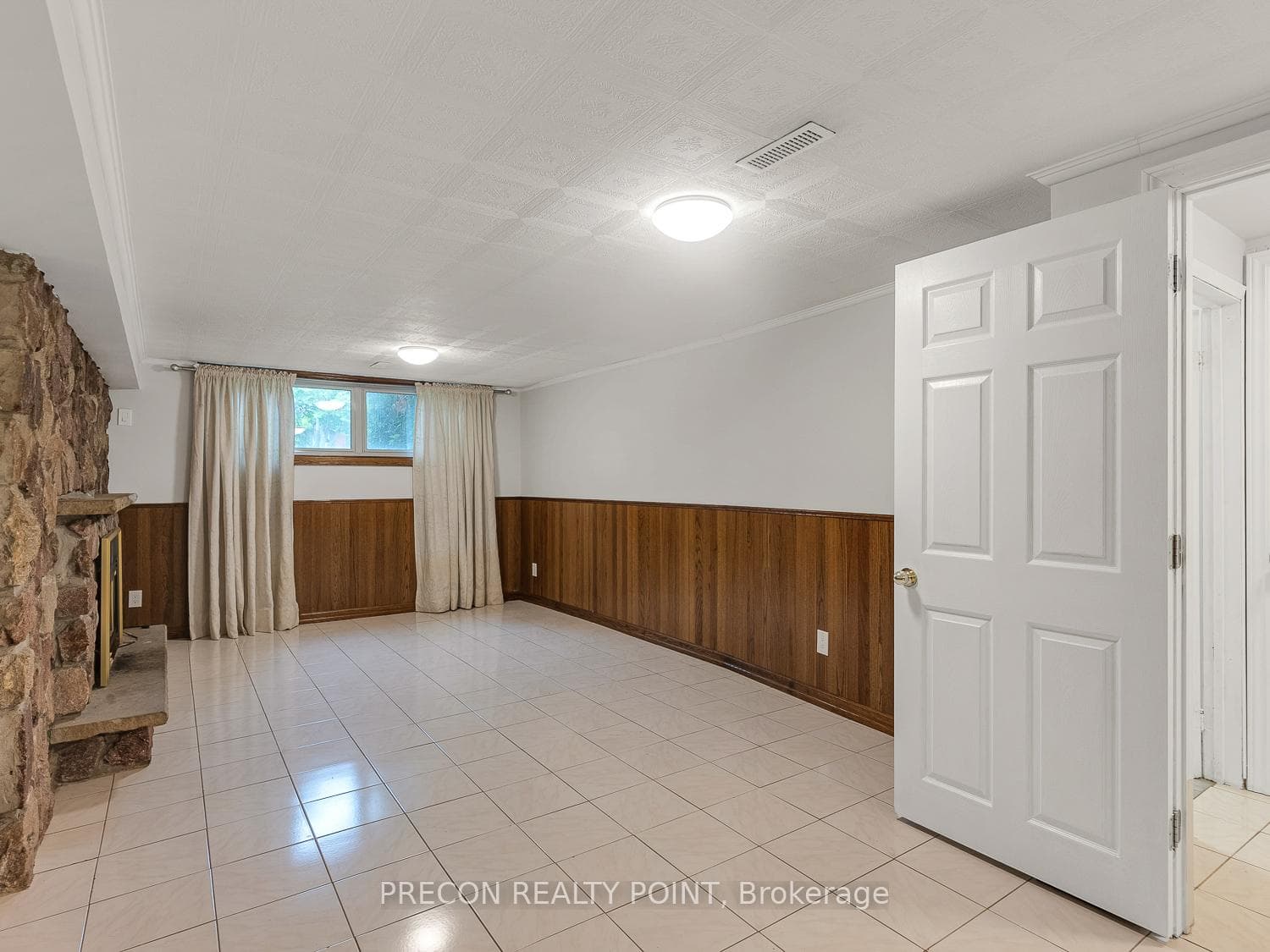 42 Ridge Drive Unit Bsmt photo 10
