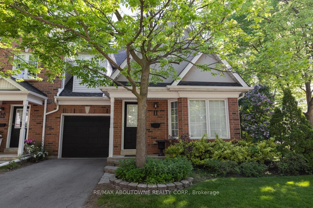 5427 Lakeshore Road Unit 11 photo 2