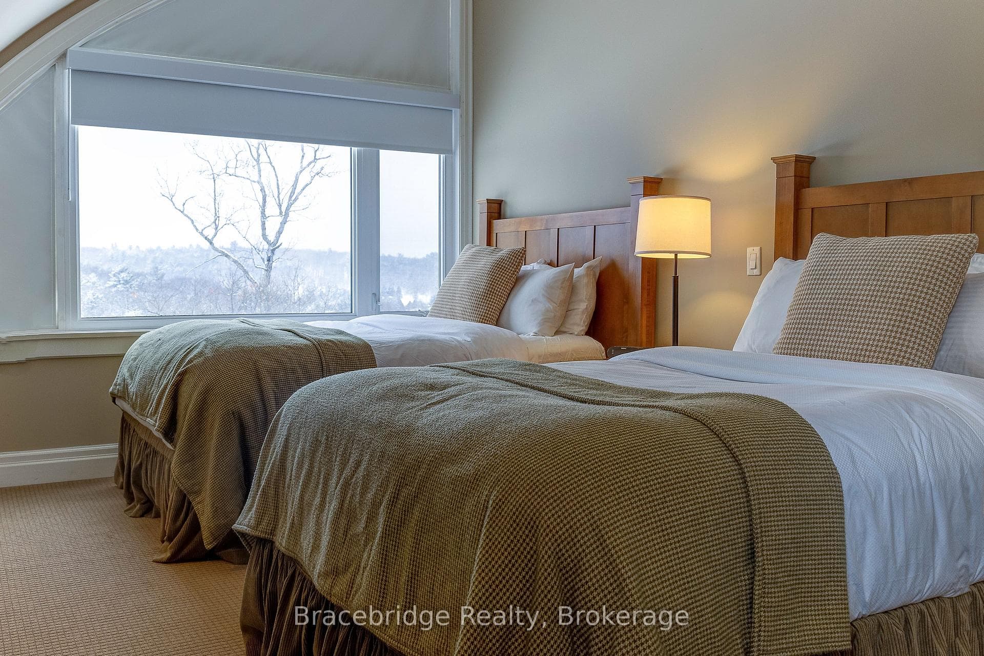 1869 Muskoka Rd 118 Highway Unit T301-D1 photo 10