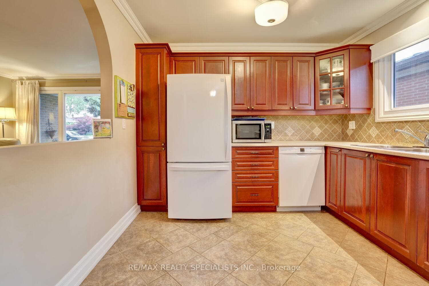 322 Louis Drive photo 12