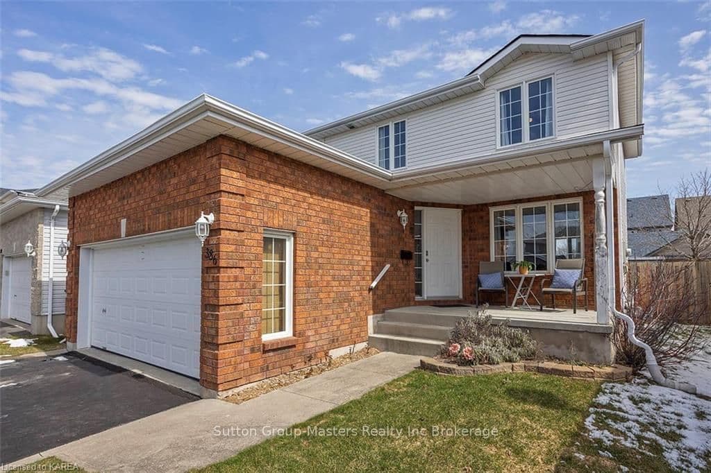 386 COOKE Crescent photo 1