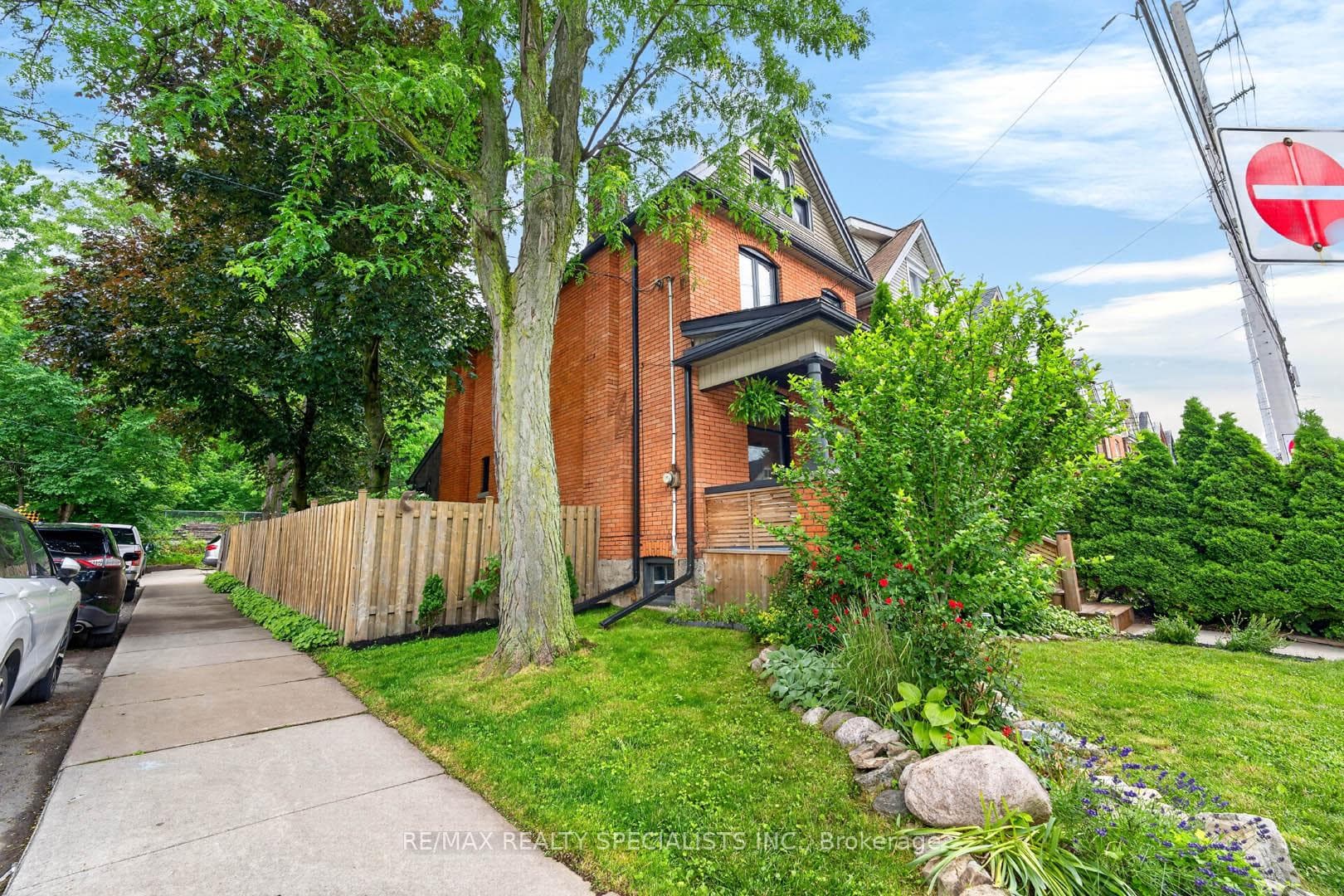 56 Cumberland Avenue photo 3