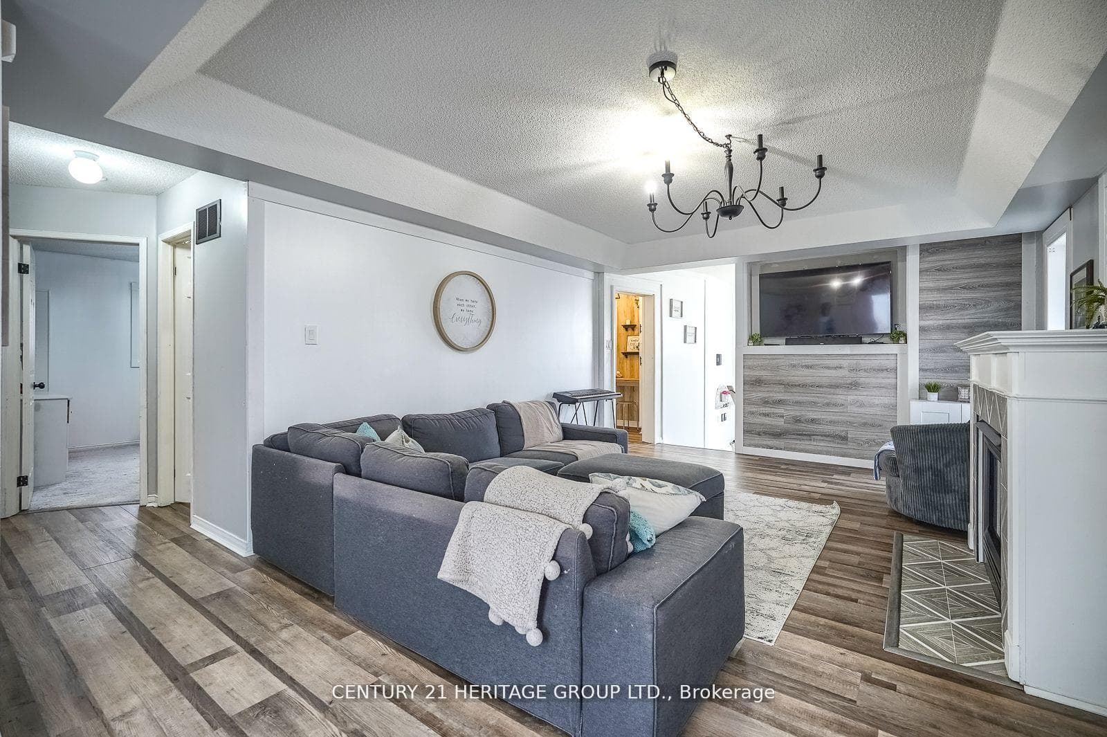 1298 Forest Street photo 10