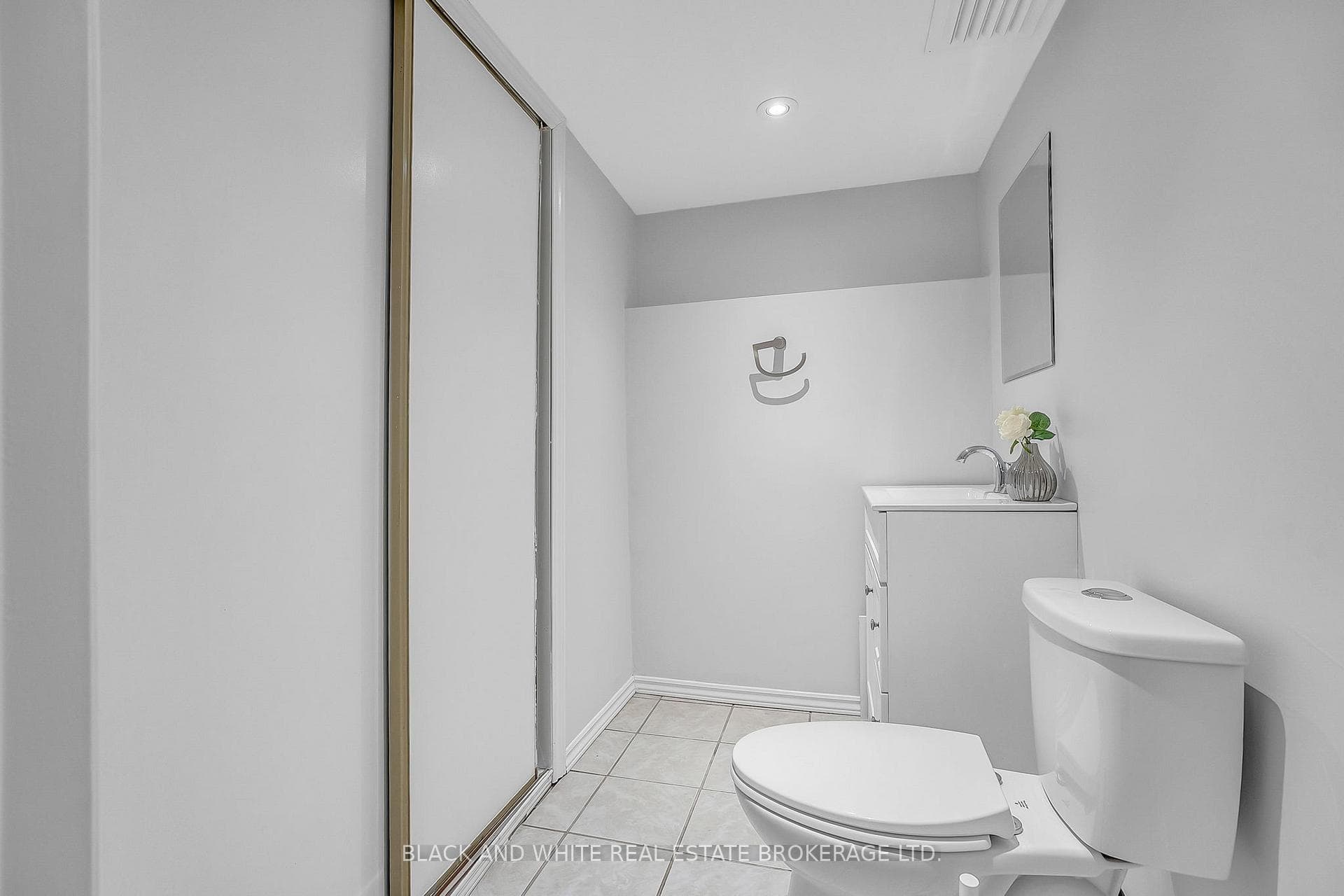 80 Barkdale Way photo 35