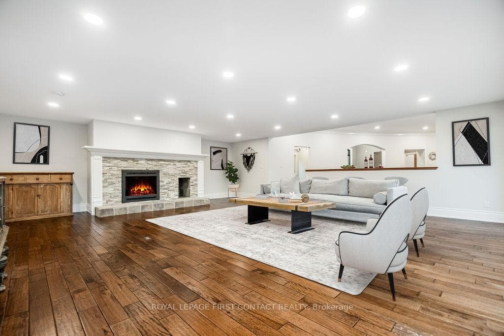 16246 The Gore Road photo 12