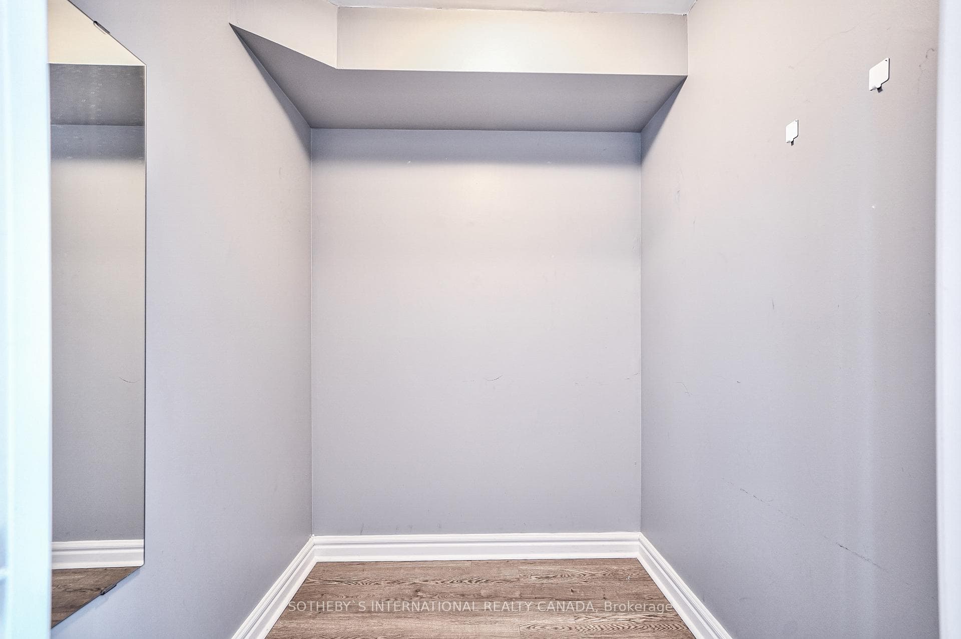 33 University Avenue Unit 2506 photo 19