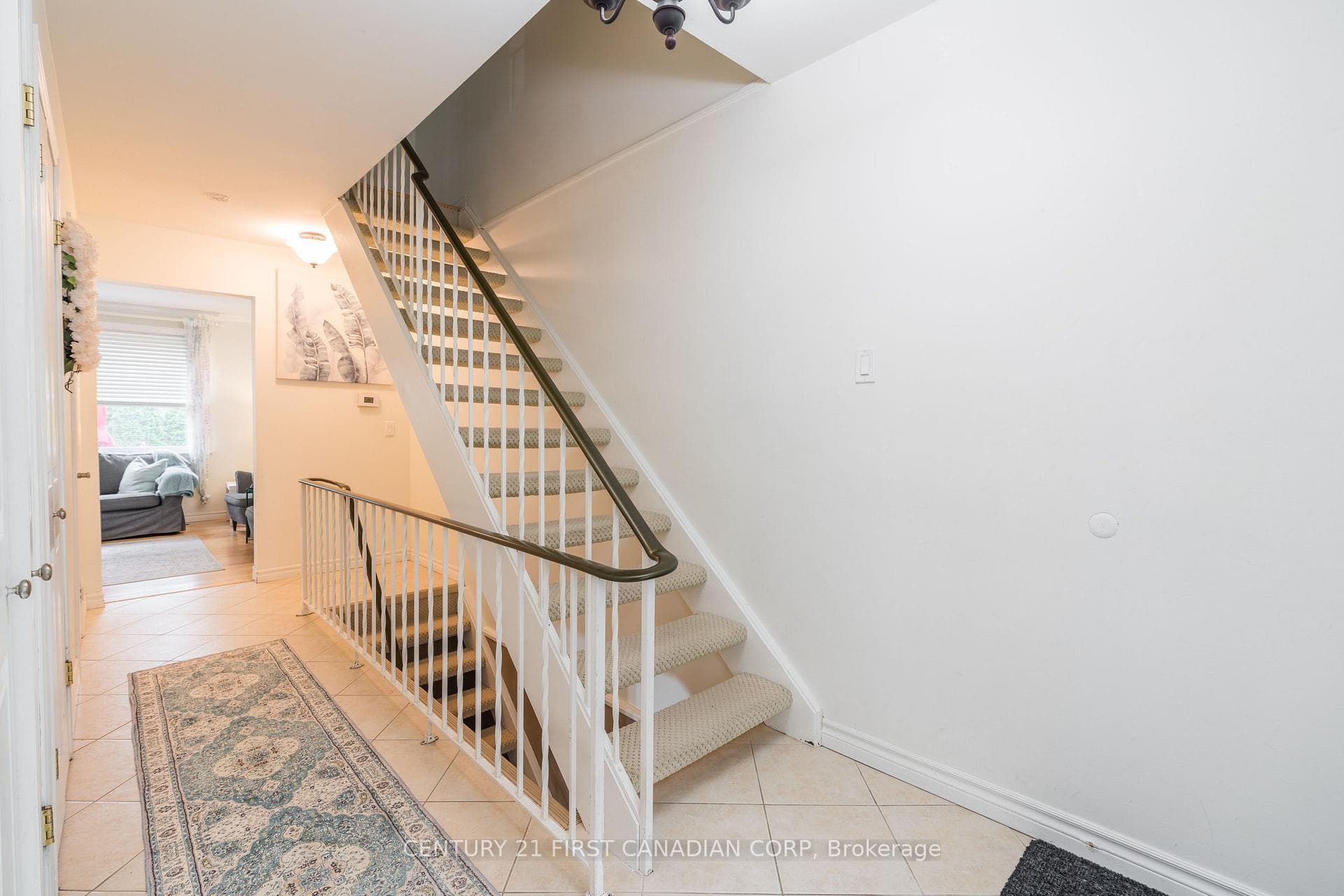 1385 Commissioners Road Unit 16 photo 4