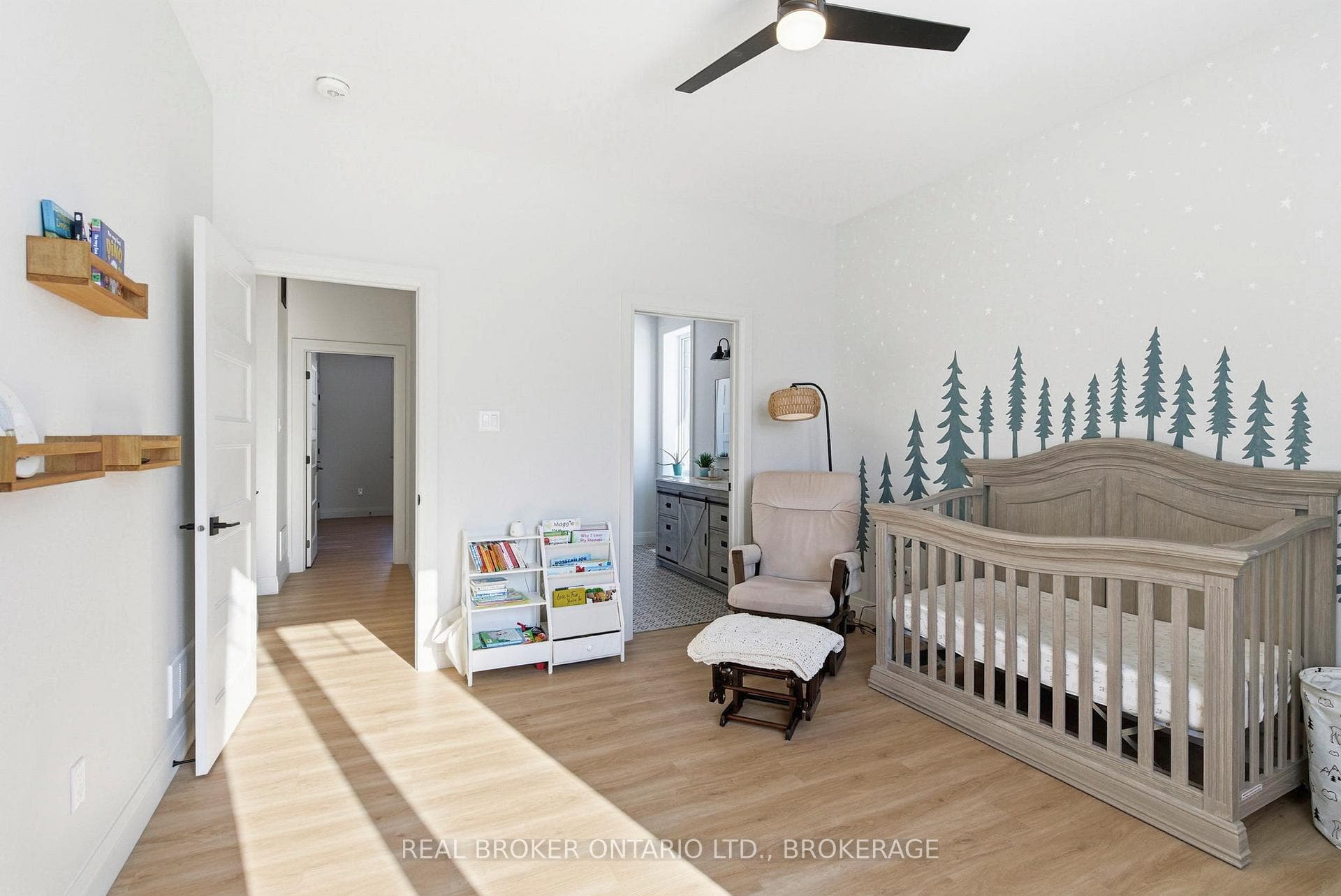 16119 Eamer Road photo 25
