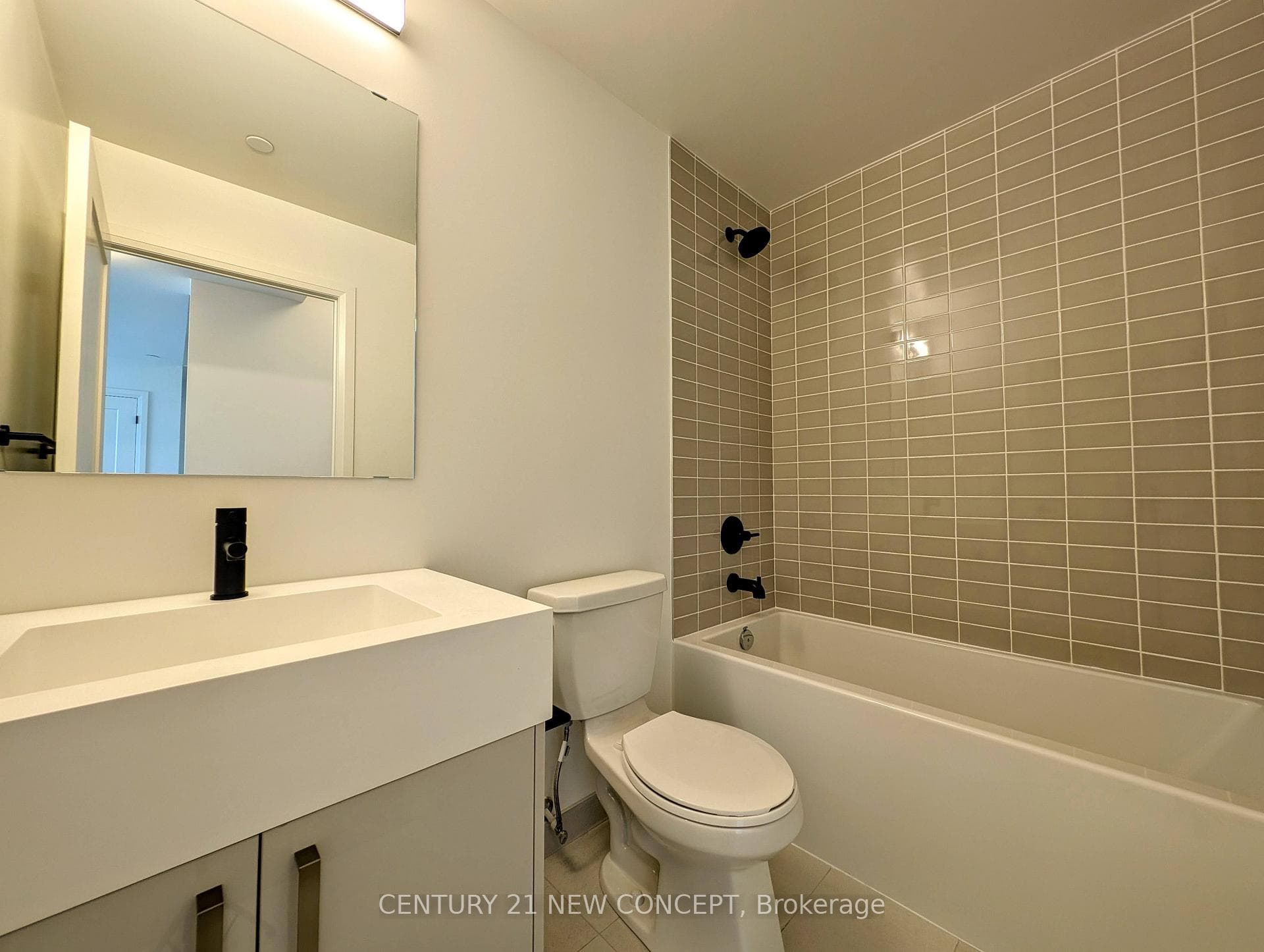 280 Dundas Street Unit 709 photo 10