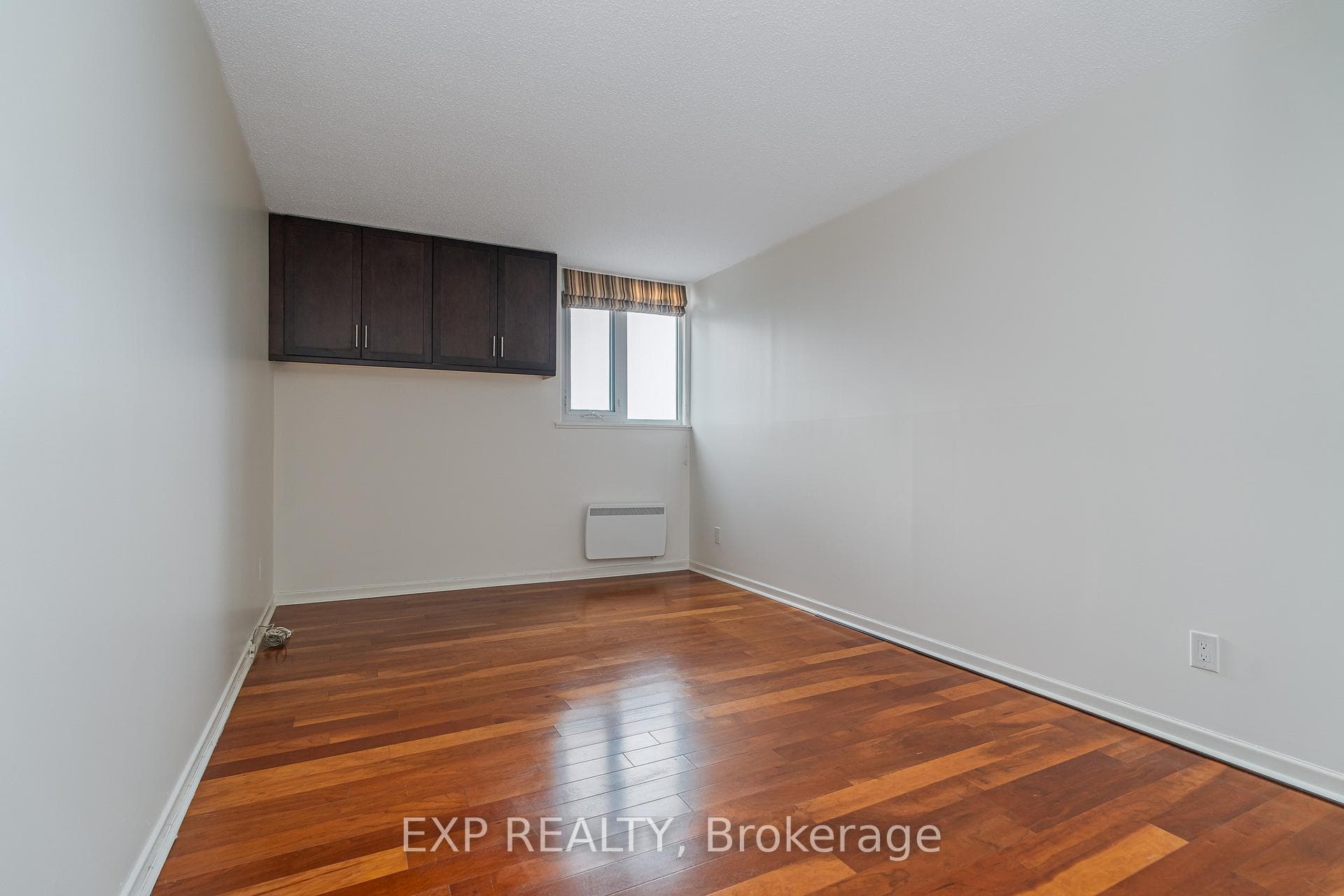 1500 Riverside Drive Unit 2305 photo 26