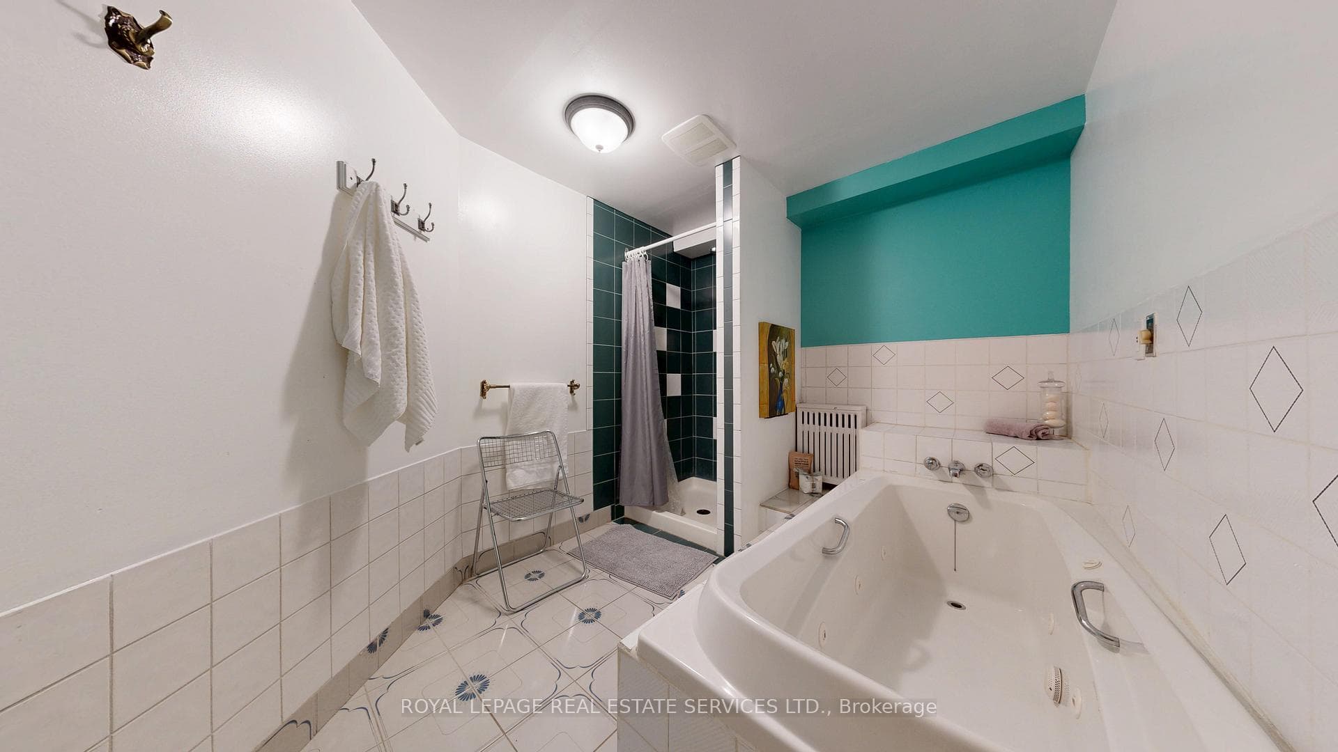 15 Cosmo Road photo 36