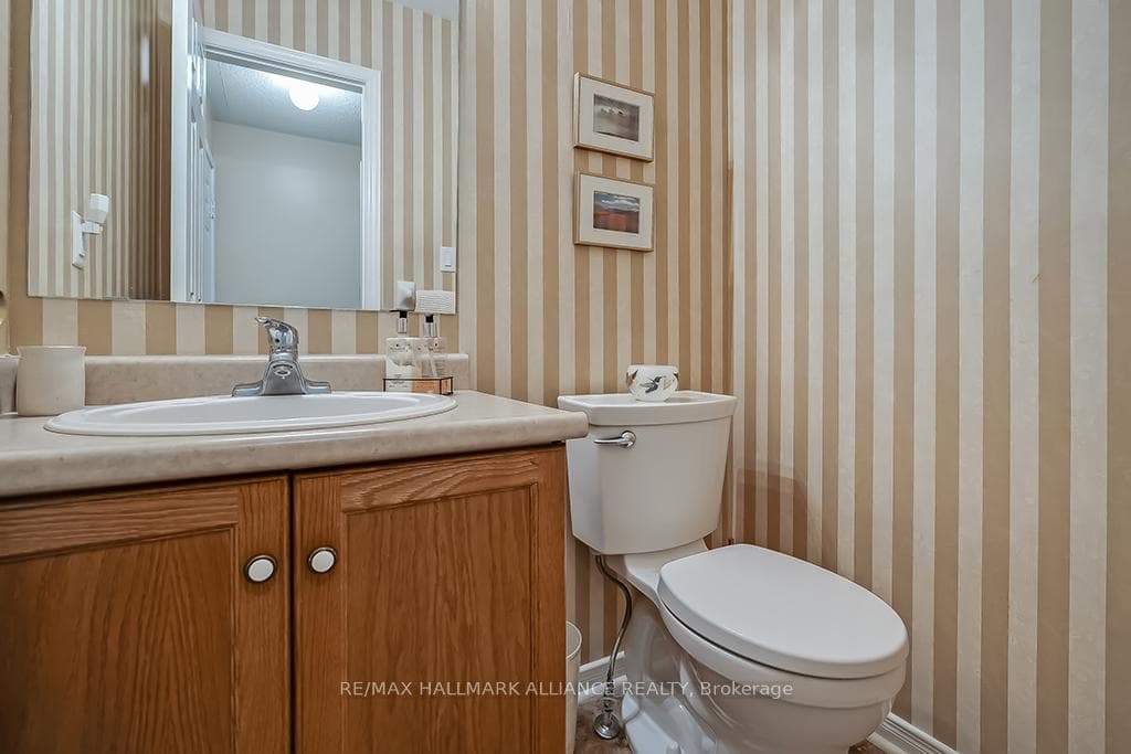 2303 Kingfisher Court photo 24