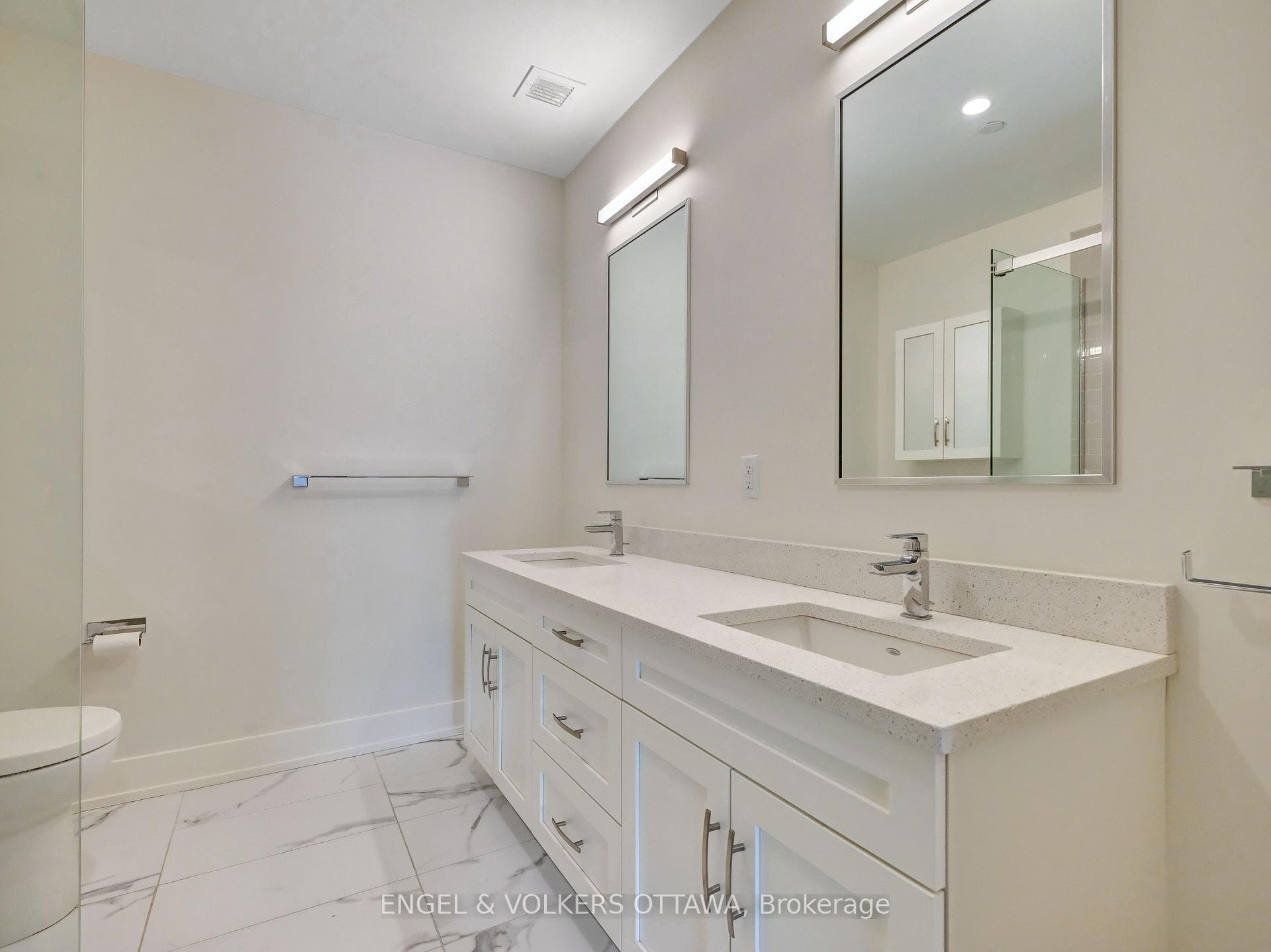 280 Crichton Street Unit 108 photo 28