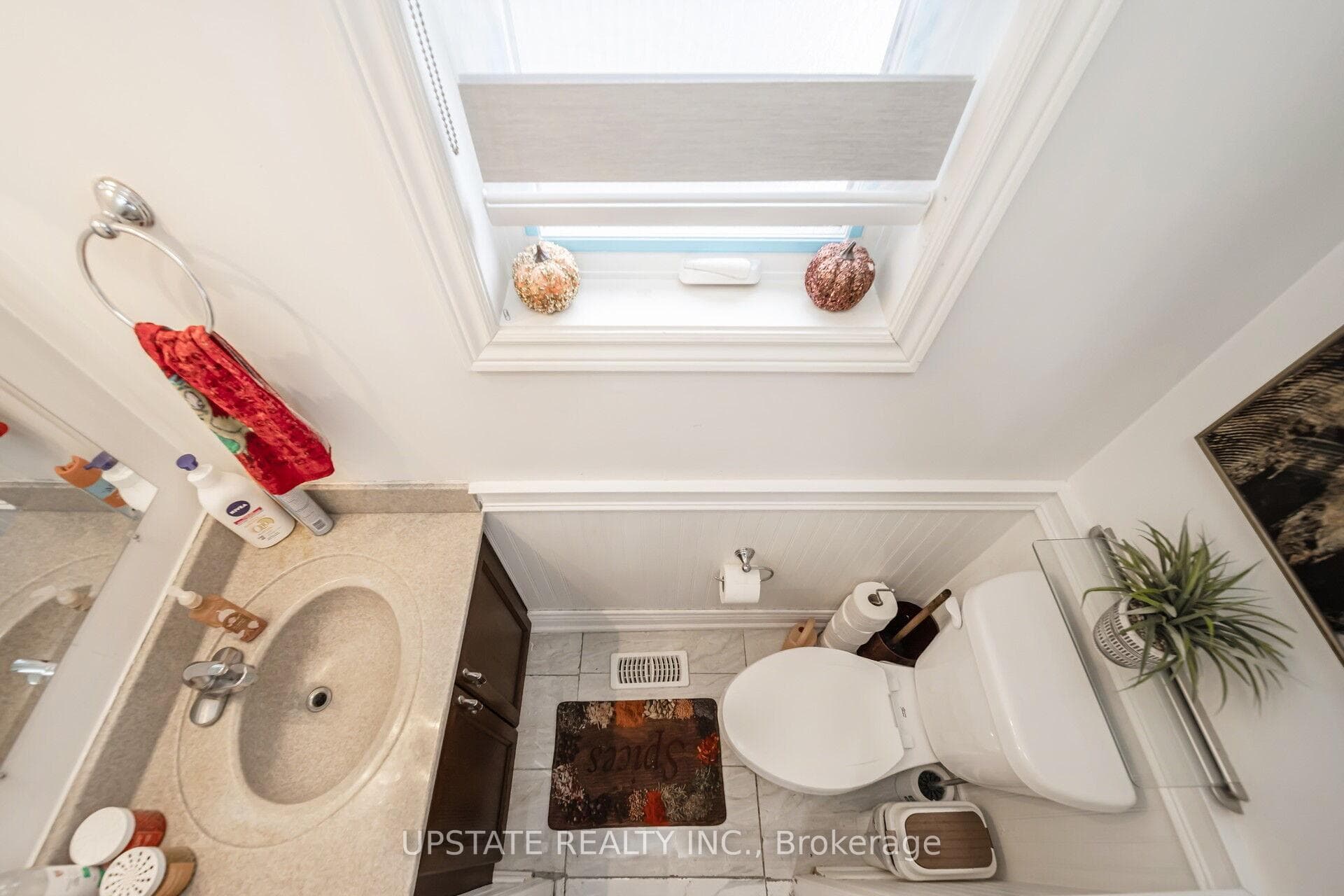 12 Bramfield Street photo 4