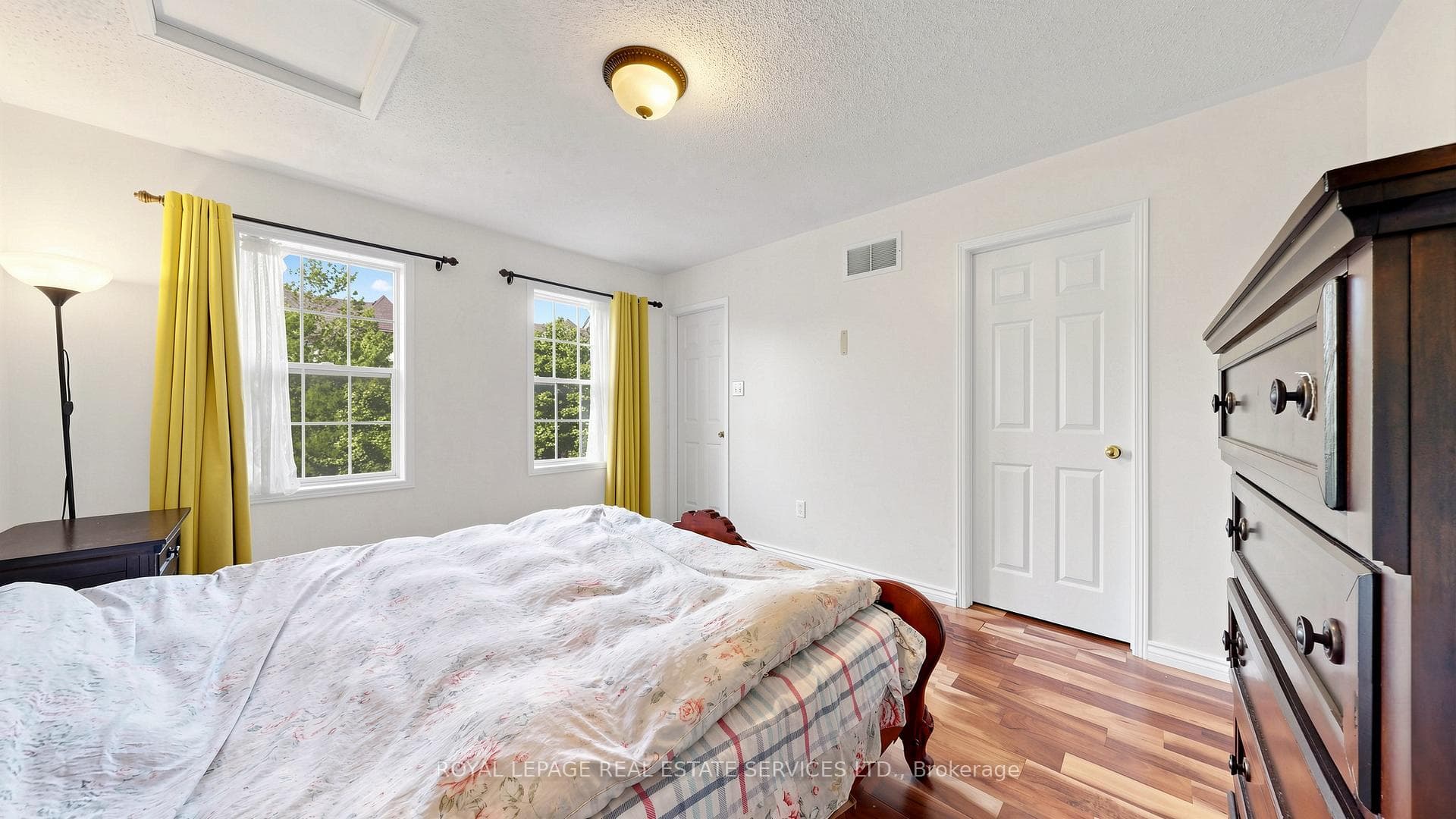 100 GEORGIAN Drive photo 21