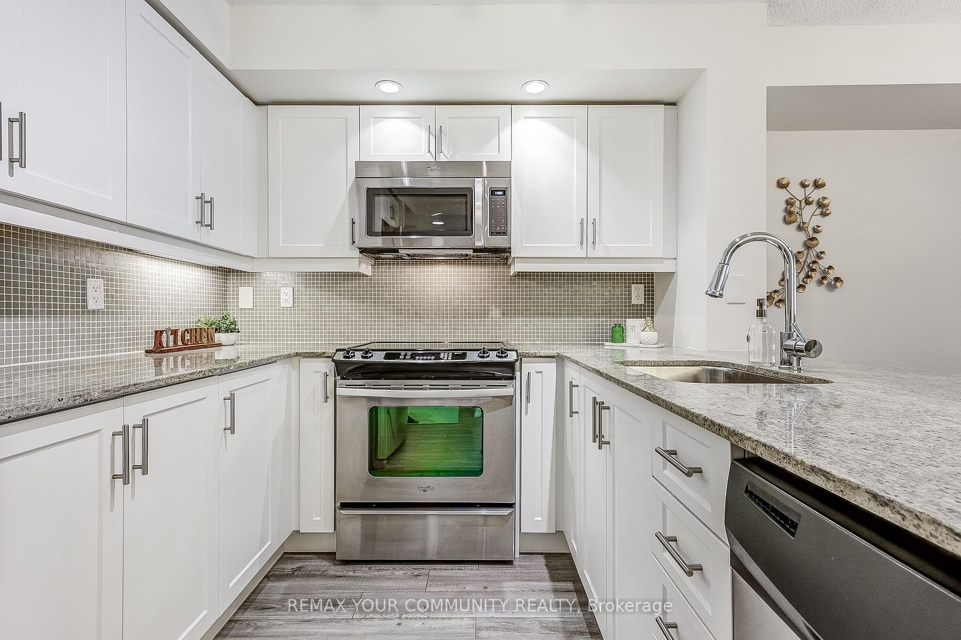 Full Size Whirlpool Appliances