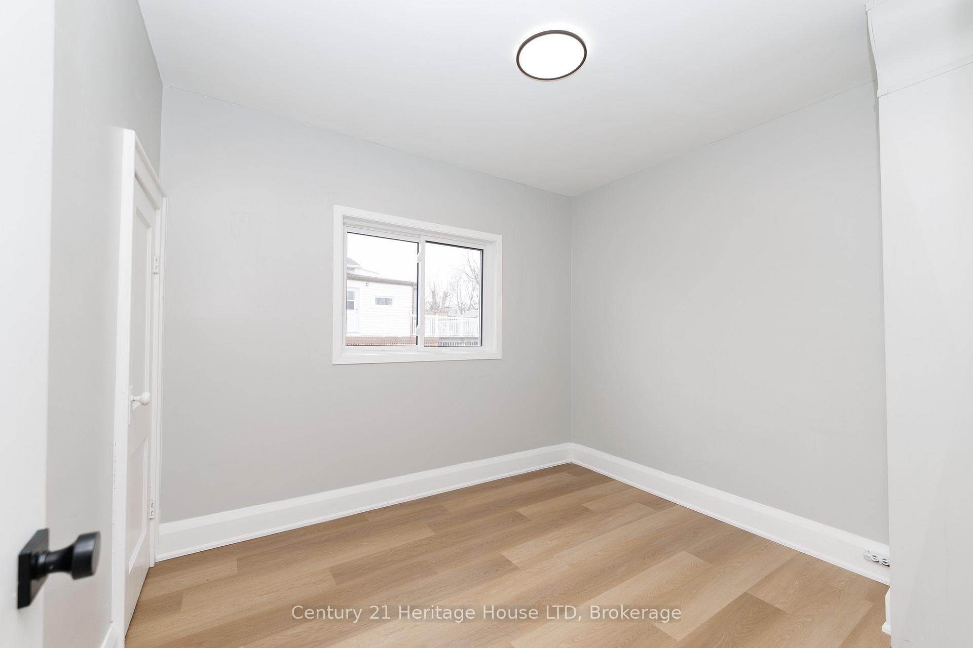 64 Patricia Street photo 17