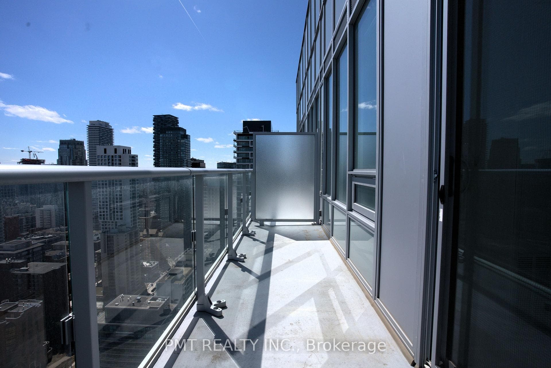195 Redpath Avenue Unit PH09 photo 29