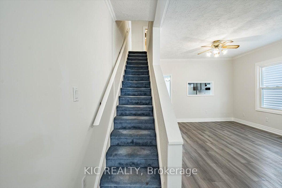 145 Boultbee Avenue photo 15