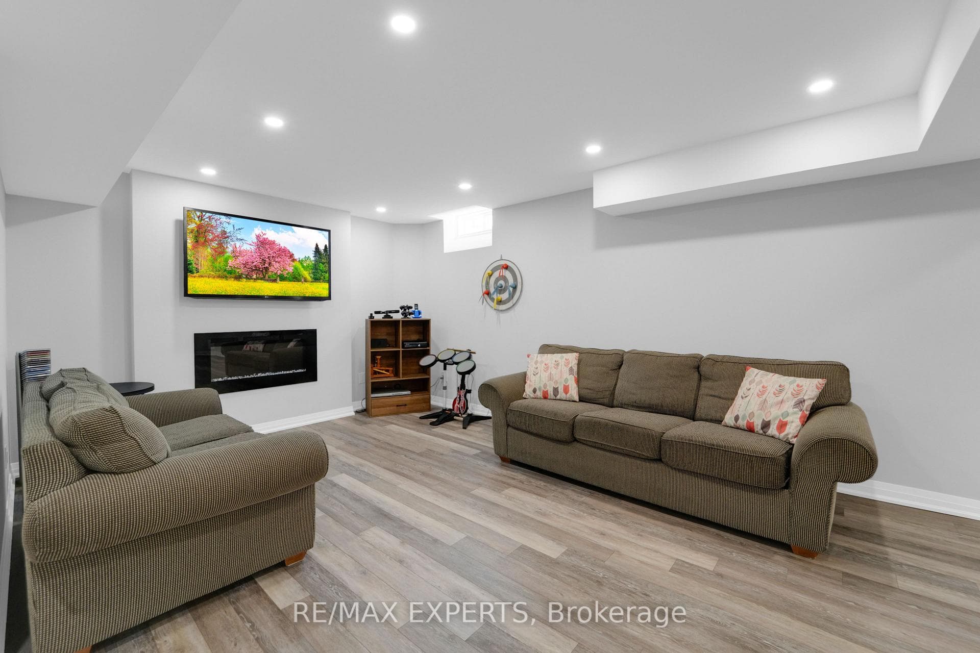 92 Stillman Drive photo 28