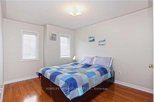 26 Slessor Lane Unit Upper photo 10