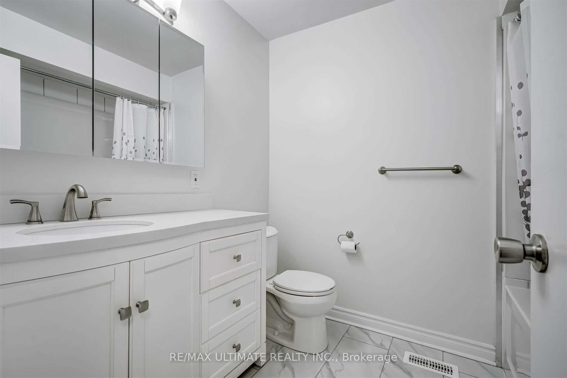 33 King Richard Court photo 20