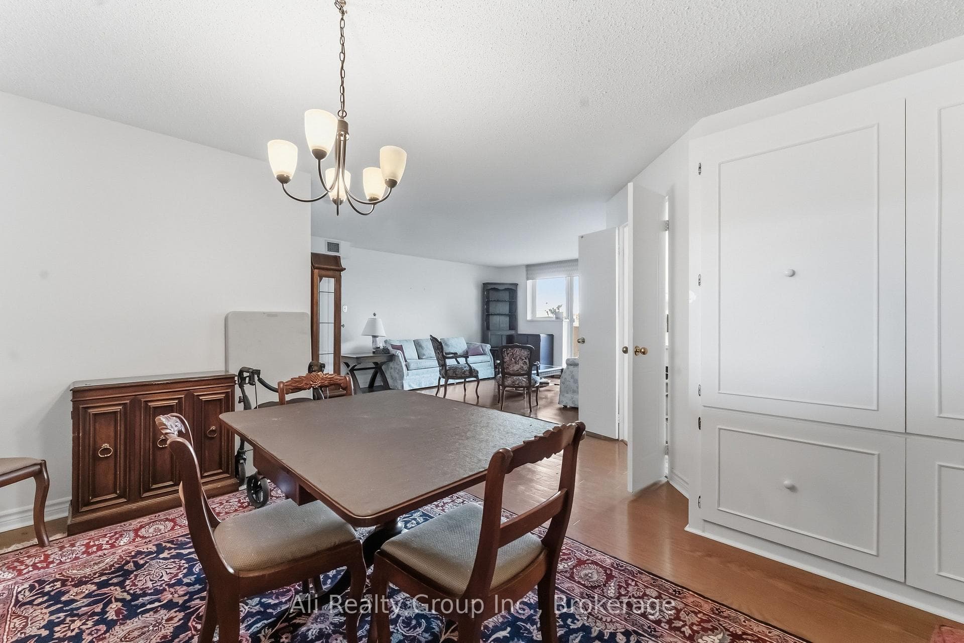 1705 Playfair Drive Unit 610 photo 11