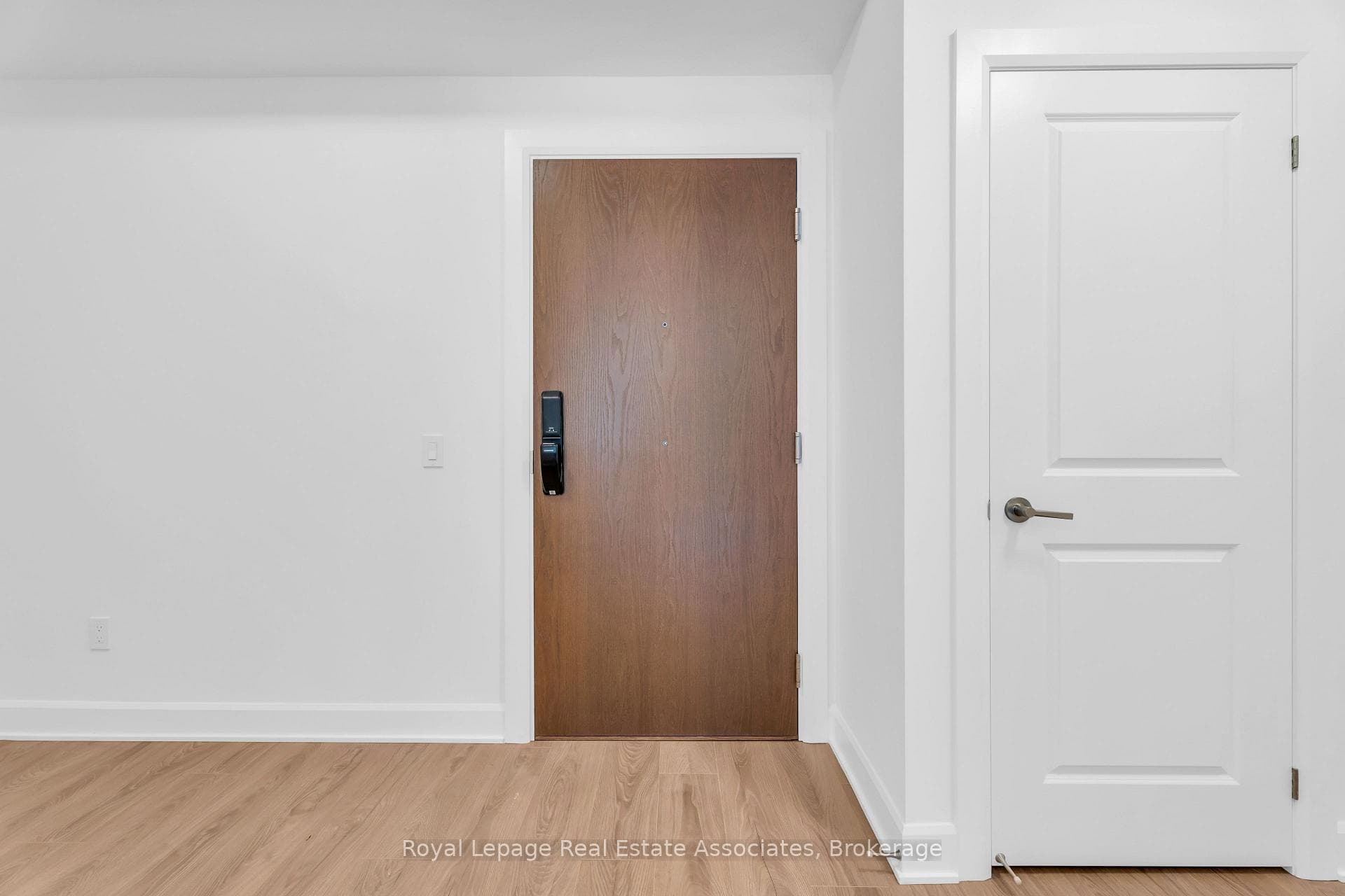 3240 William Coltson Avenue Unit 216 photo 21