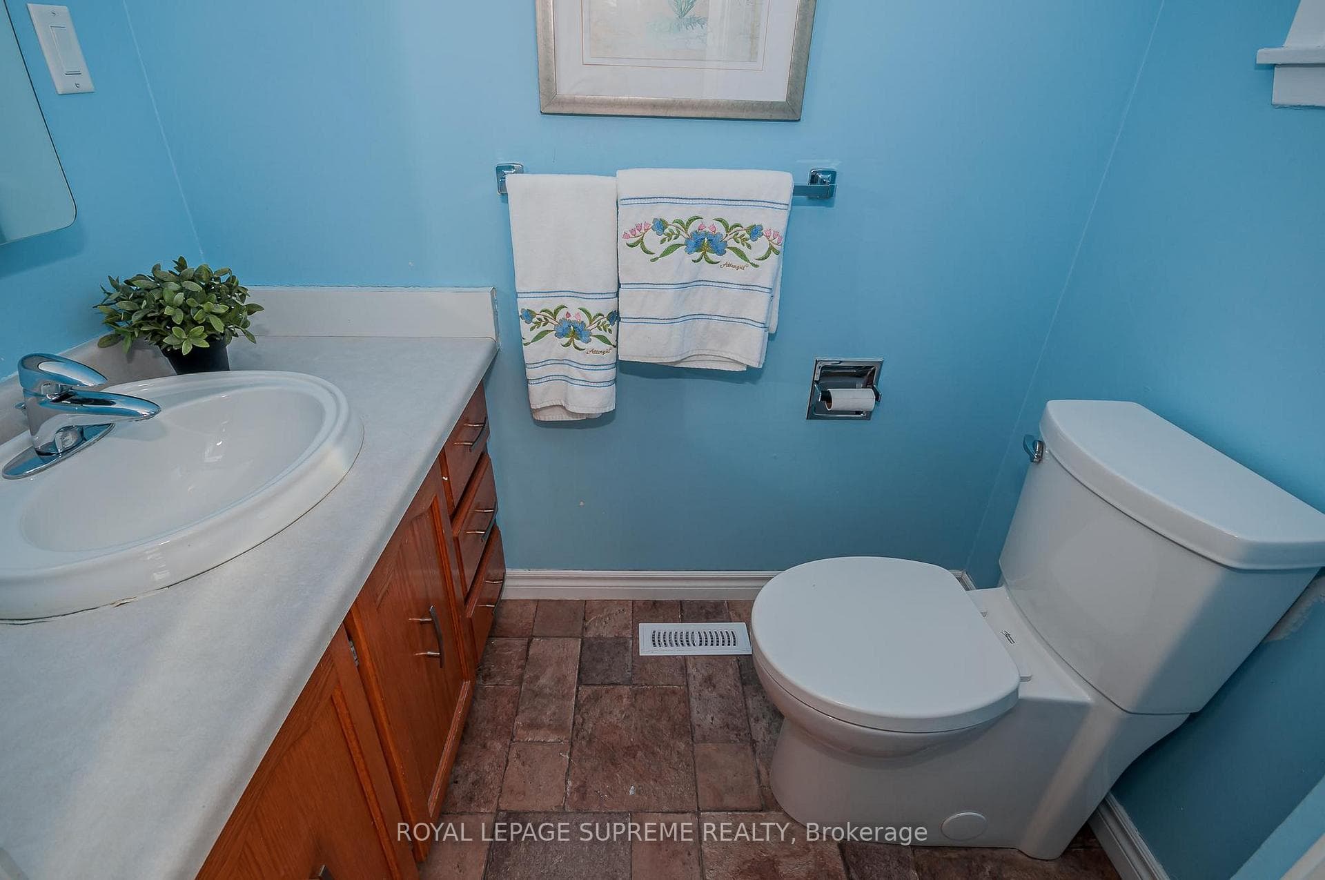 64 Radford Drive photo 16