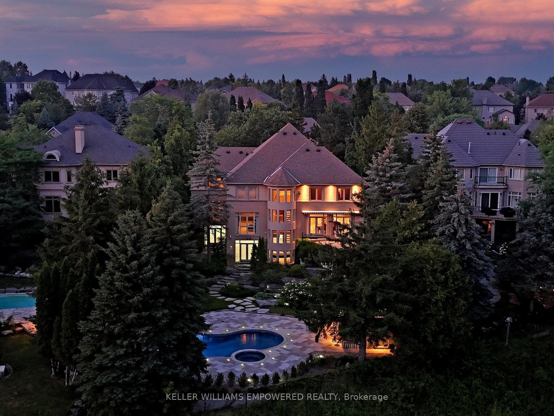 90 Humberview Drive photo 3
