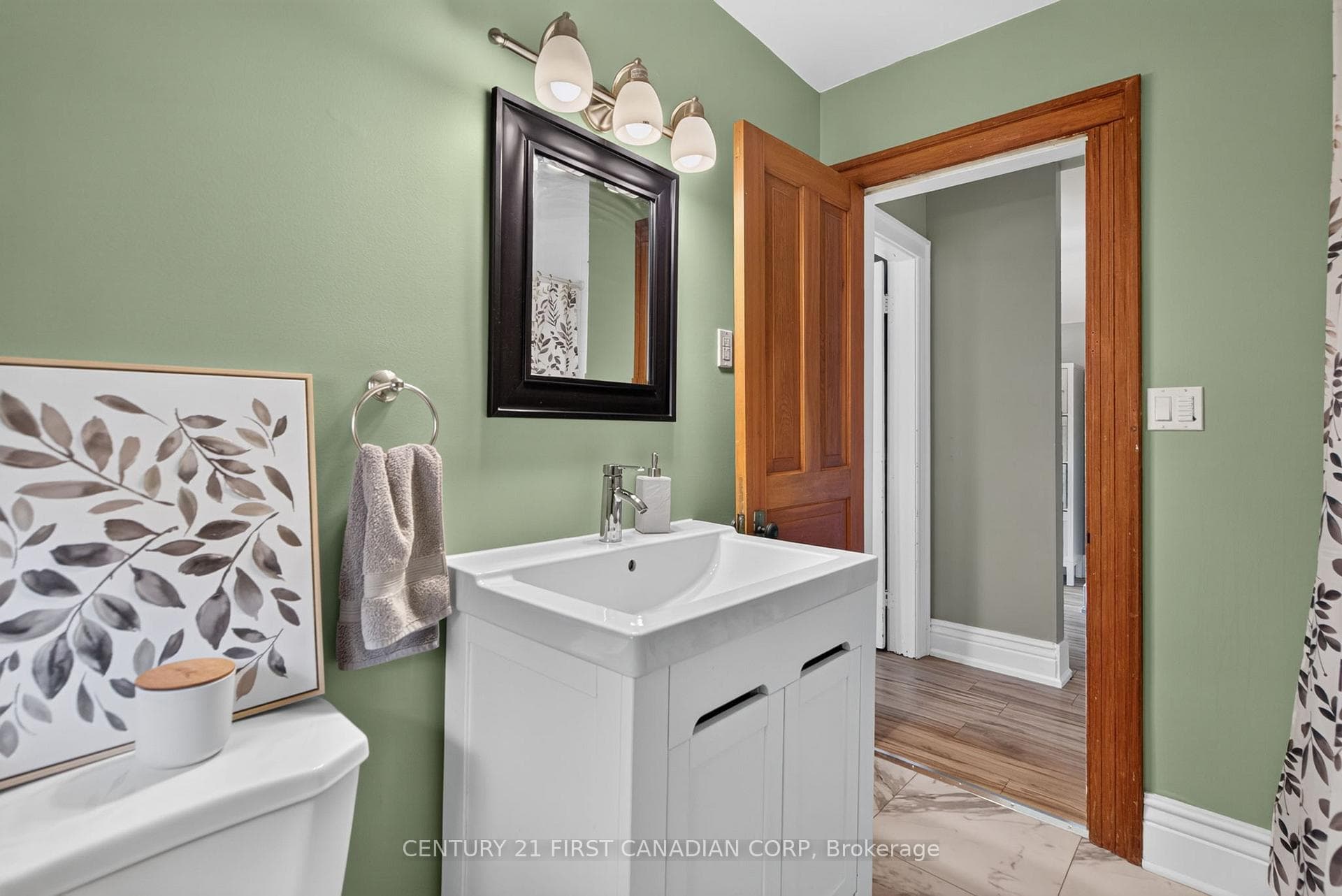754 LORNE Avenue photo 21