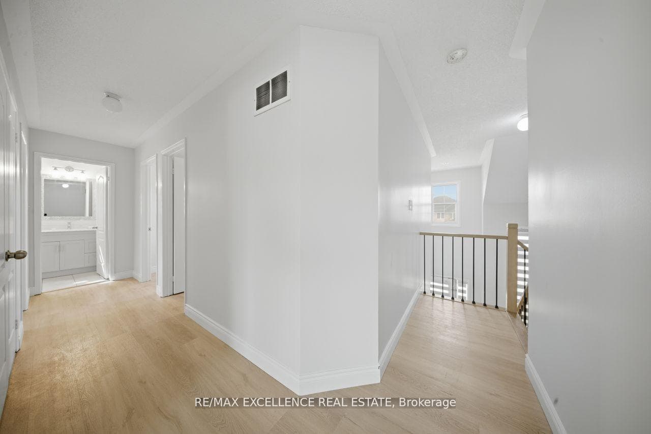 41 Brentcliff Drive photo 17
