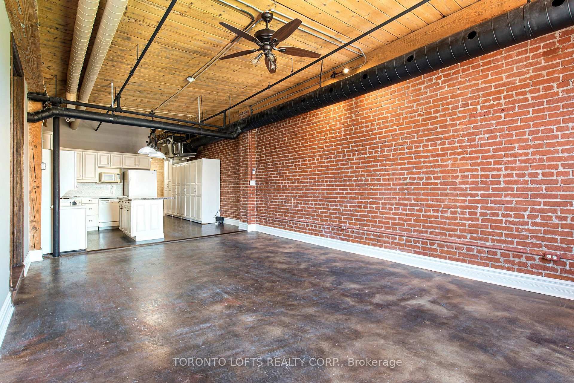 426 Queen Street Unit 405 photo 10