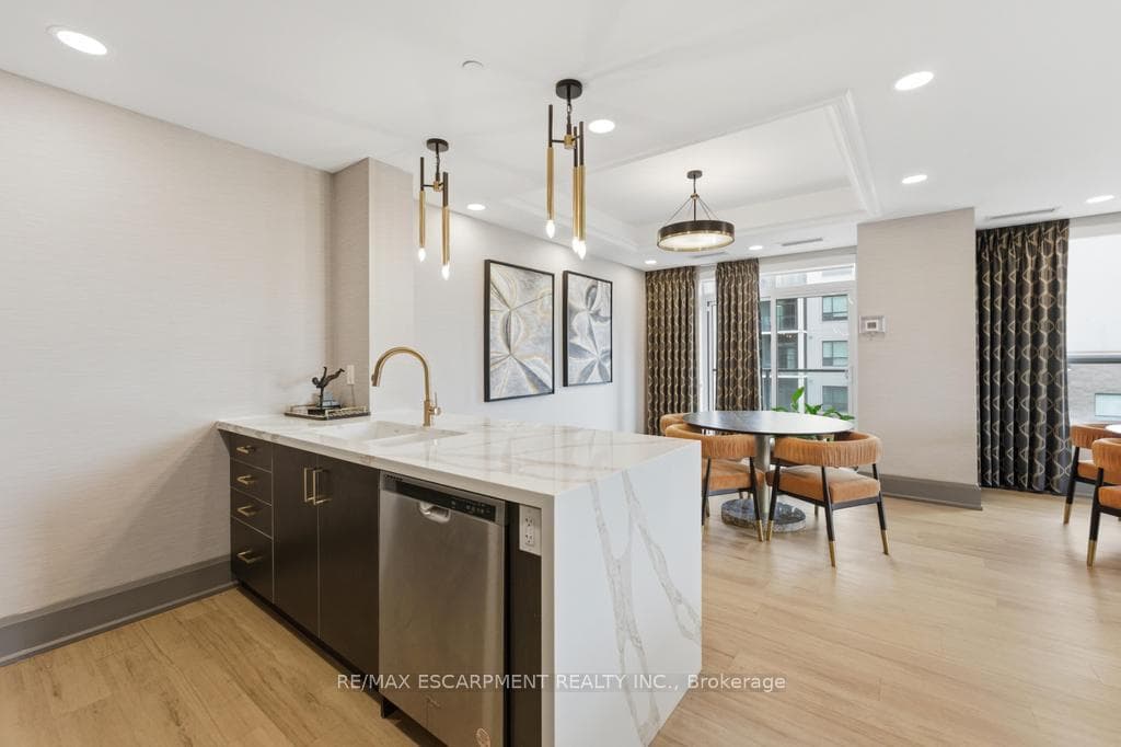 5055 Greenlane Road Unit 340 photo 20